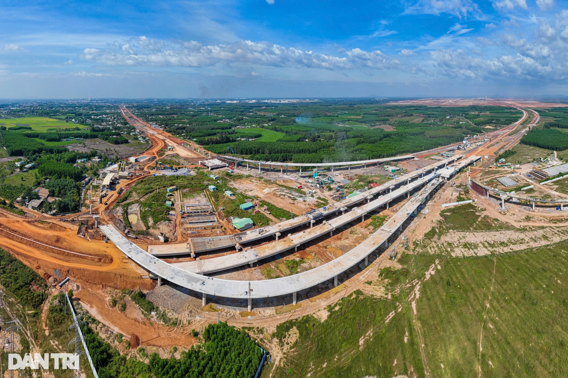 Đại công trường sân bay Long Thành tăng tốc dịp cuối năm