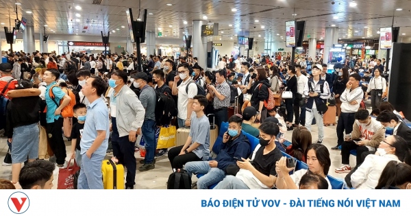 Más de 3,8 millones de pasajeros pasaron por el aeropuerto de Tan Son Nhat durante el Año Nuevo Lunar