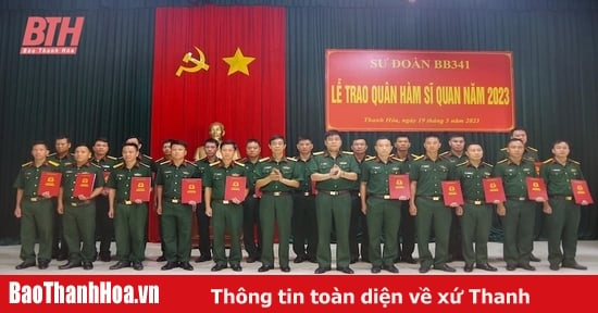 Đảng ủy Sư đoàn 341 trao Quyết định thăng quân hàm, nâng lương cán bộ năm 2023