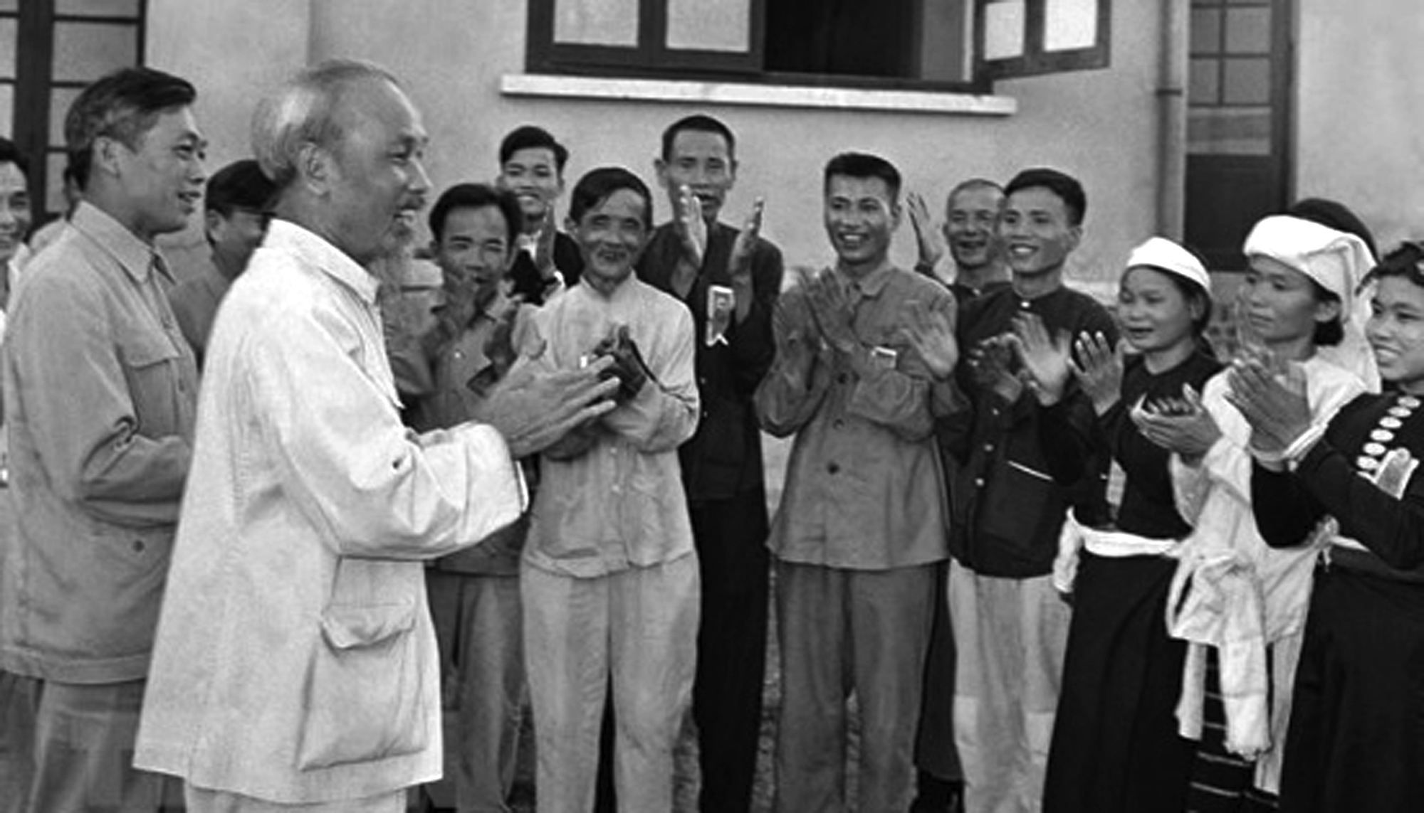 Ngắm lại 'Trống Bắc Lý, Gió Đại Phong' - Ảnh 1.