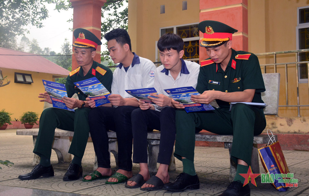 ผู้สมัครต้องมีคุณสมบัติตรงตามเกณฑ์อะไรบ้าง?