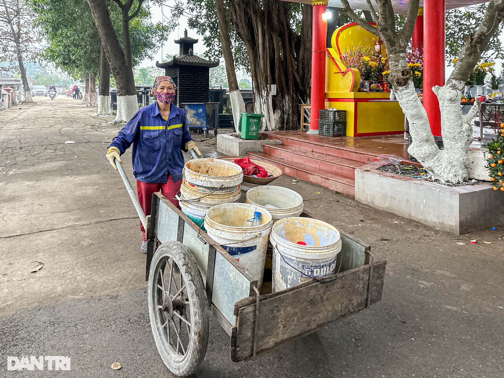 Nghề dọn nhà cho người đã khuất tất bật những ngày giáp Tết - 4