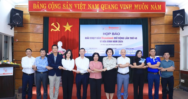 Nguyen Thi Oanh competes with 1,000 athletes in the 2024 Hanoi Moi Newspaper Run