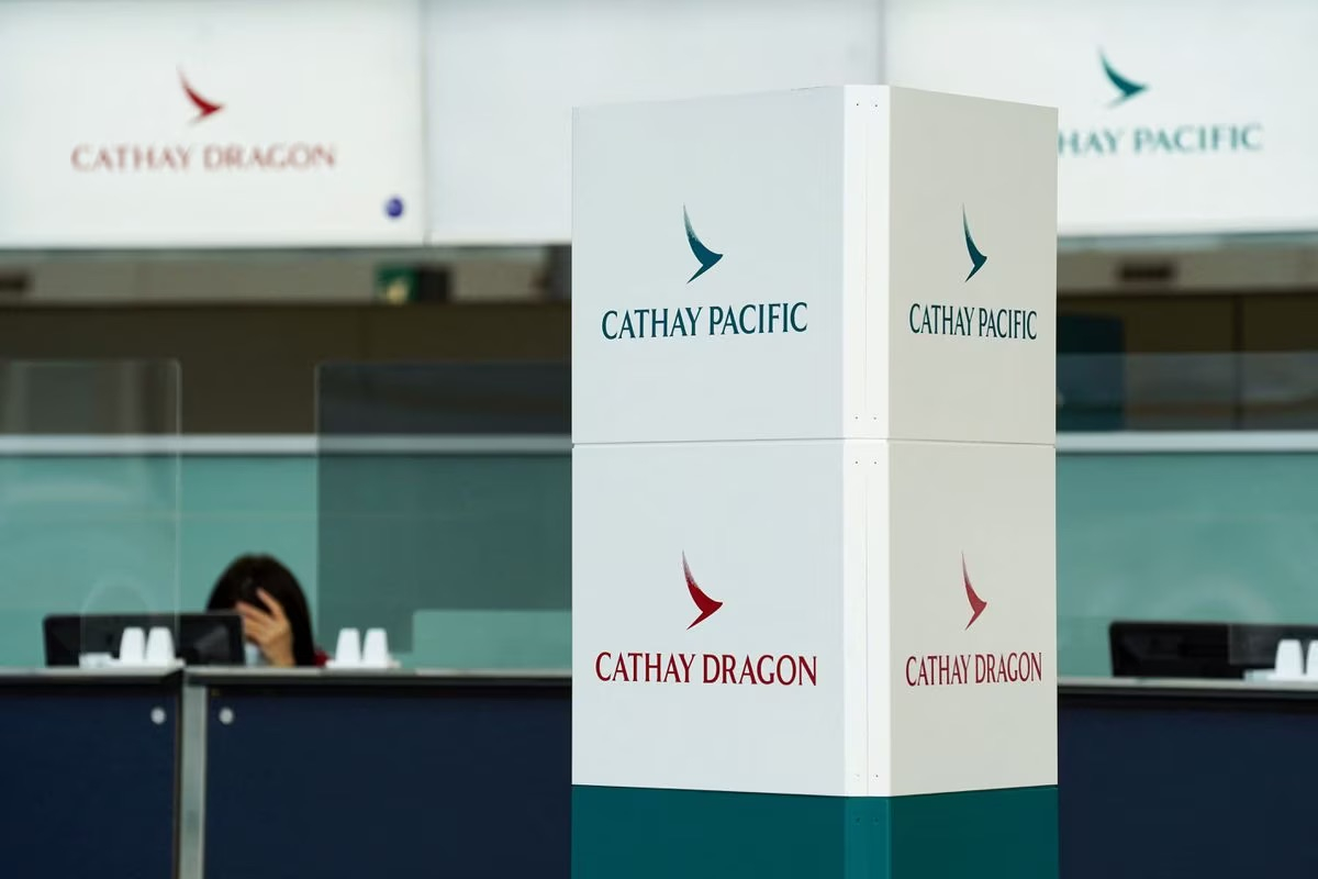 香港でキャセイパシフィック航空の飛行機が事故を起こし、11人が負傷（写真1）