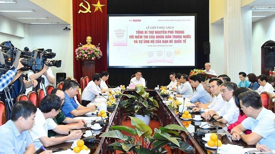 Book Launch Ceremony “General Secretary Nguyen Phu Trong with the Trust of the People at Home and the Support of International Friends”  