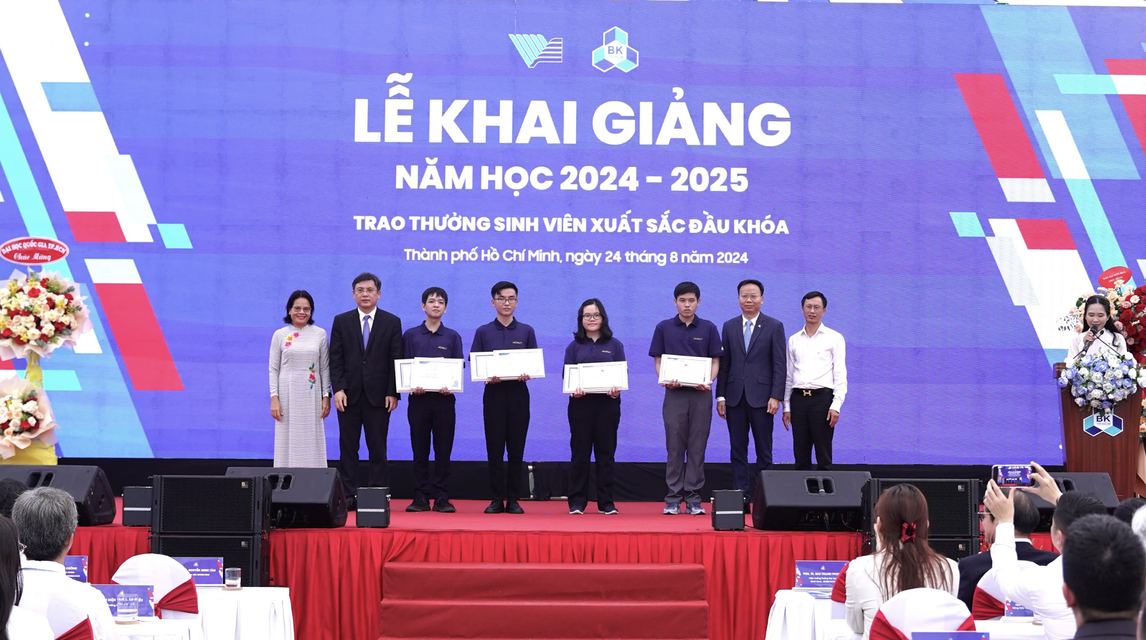 Trường ĐH Bách khoa TP HCM khai giảng năm học mới- Ảnh 3.