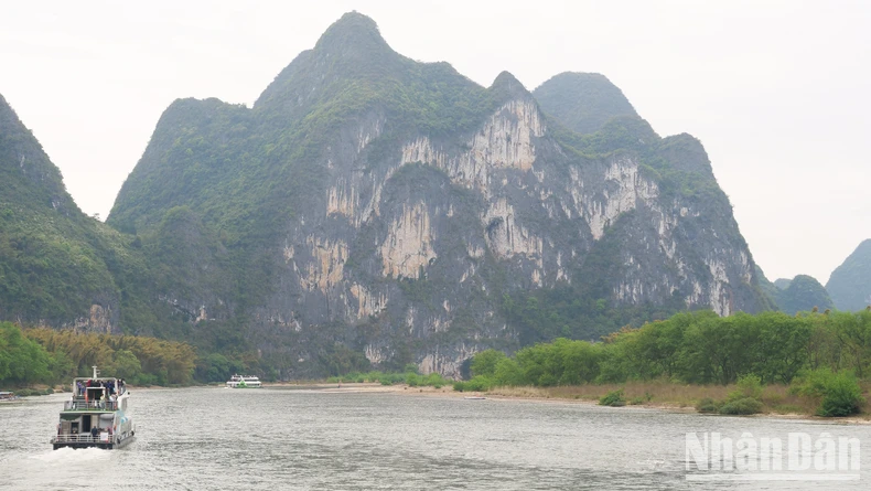 [Video] Experimente la navegación en el río Li, China foto 2