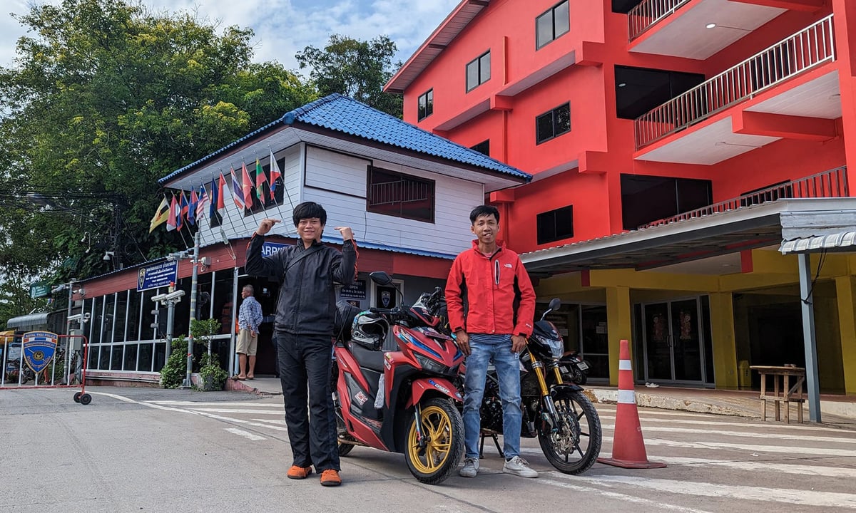 Voyage en moto de plus de 6 000 km du Vietnam à Singapour