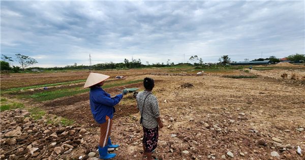 ផ្អៀងលើស្មារបស់អ្នក ហើយក្រោកឈរឡើងបន្ទាប់ពីទឹកជំនន់