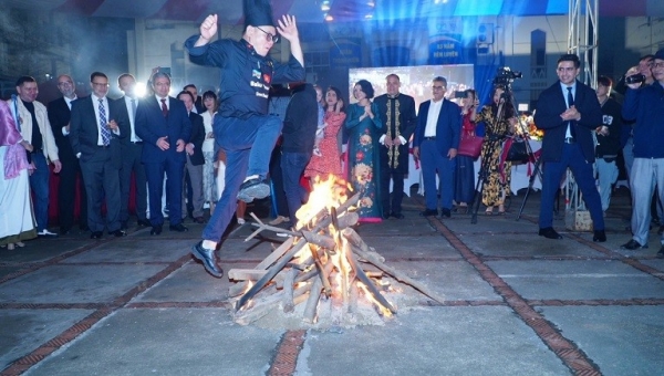 El cálido sabor tradicional del Tet de los azerbaiyanos en Vietnam