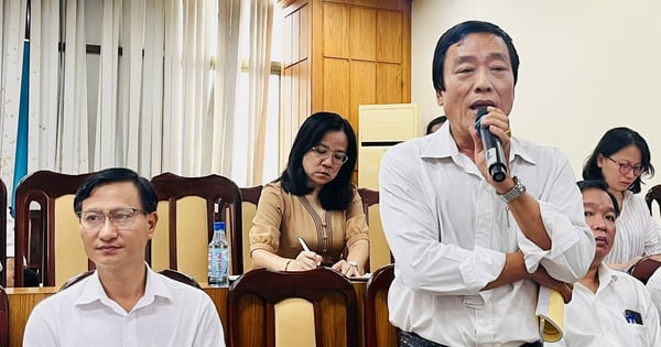 'Nhà giáo dứt khoát phải có giấy phép hành nghề'