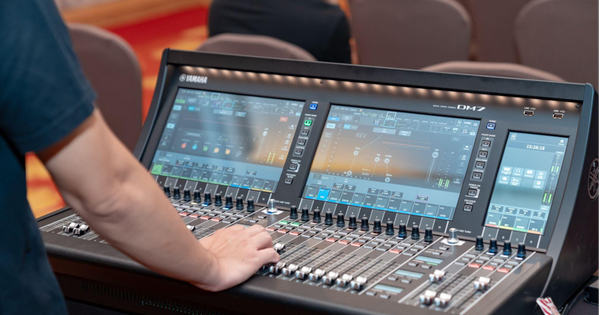 Yamaha Audio lanza el sistema de procesamiento de audio Digital Mixer DM7 Series