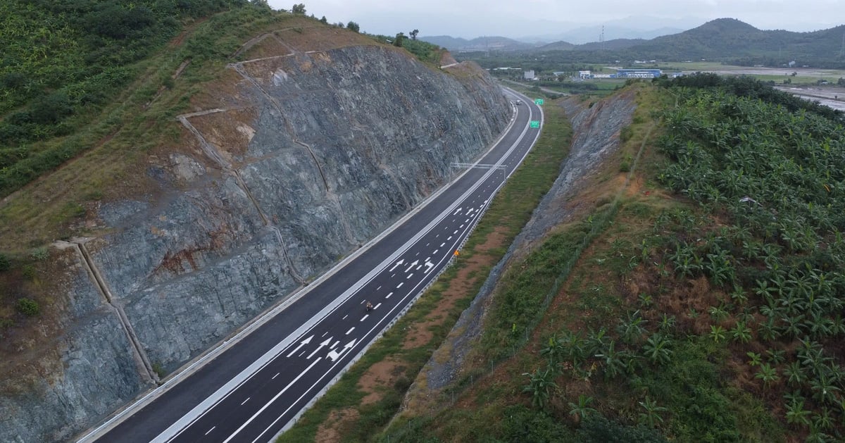 Nhà thầu đề nghị khai thác cao tốc Vân Phong - Nha Trang trước Tết Nguyên đán