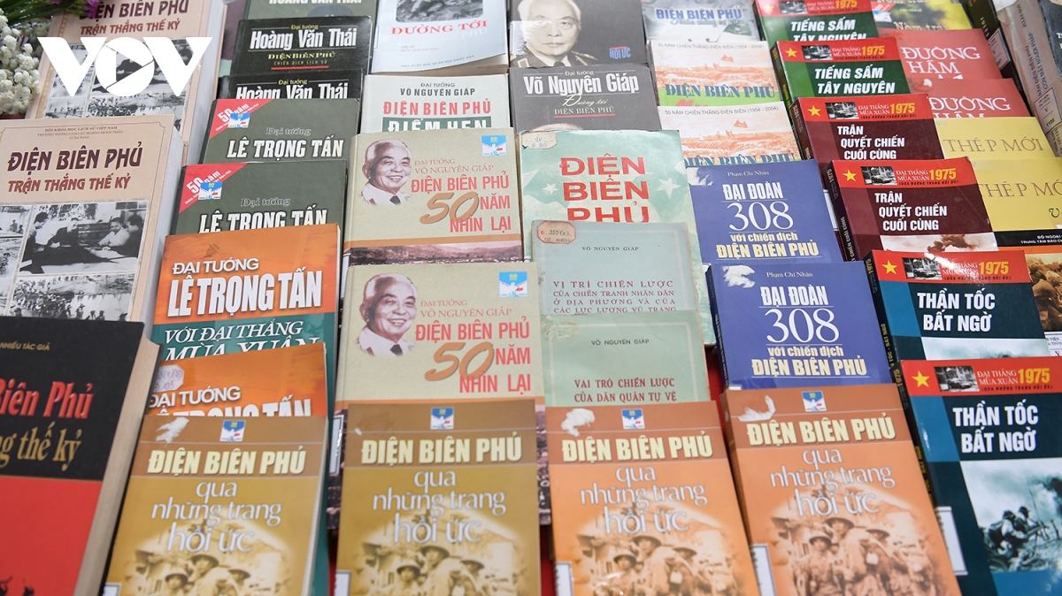 Die Vietnam National University organisiert den 3. Vietnam Book and Reading Day im Jahr 2024, Bild 2