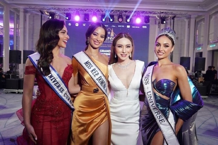 Miss Universe owner and Top 3 Miss Universe 2022.