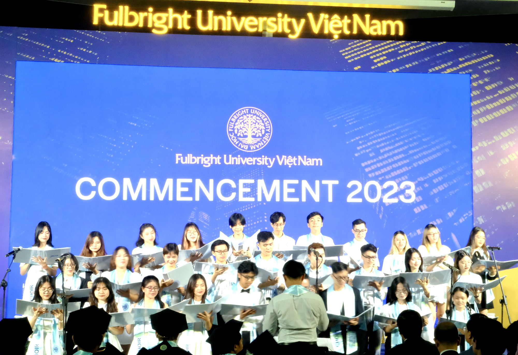 Vì sao lễ tốt nghiệp ĐH Fulbright Việt Nam được gọi là ‘những điều đầu tiên’? - Ảnh 5.