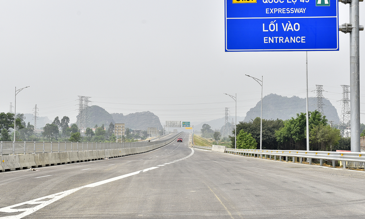 Vorschlag zum Ausbau der Schnellstraße durch Ninh Binh auf 4 komplette Fahrspuren