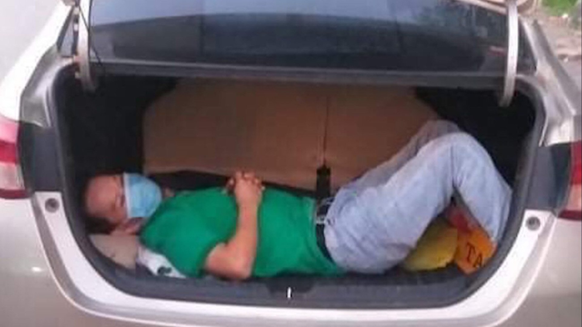 le passager arrière de la voiture est détecté 1