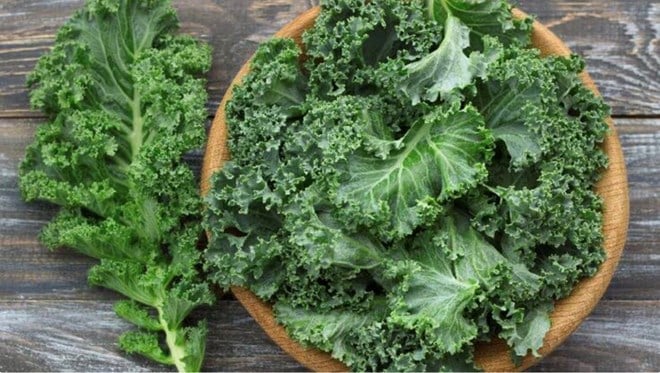 The miraculous uses of kale for hair