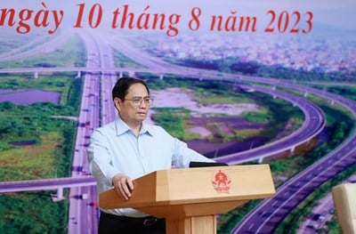 Thủ tướng Chính phủ Phạm Minh Chính chủ trì Phiên họp Ban Chỉ đạo các công trình, dự án trọng điểm giao thông vận tải