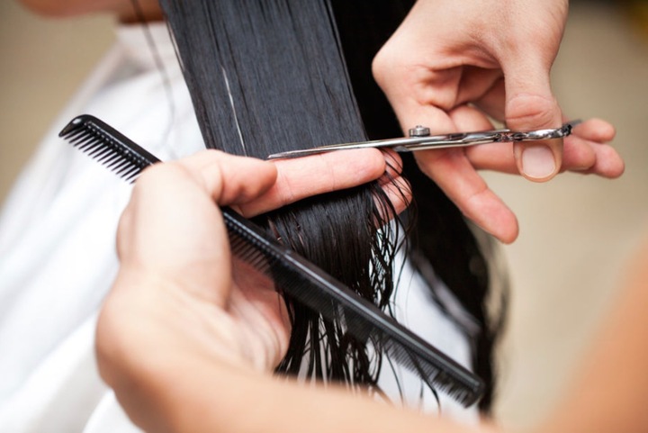 Regular trimming of the ends of your hair will help remove split ends.