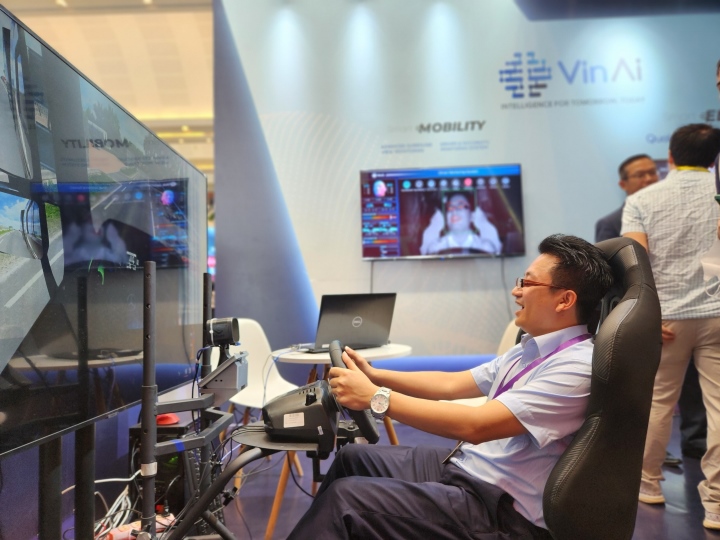 VinAI brings breakthrough AI experience at Vietnam Industry 4.0 International Exhibition - 2