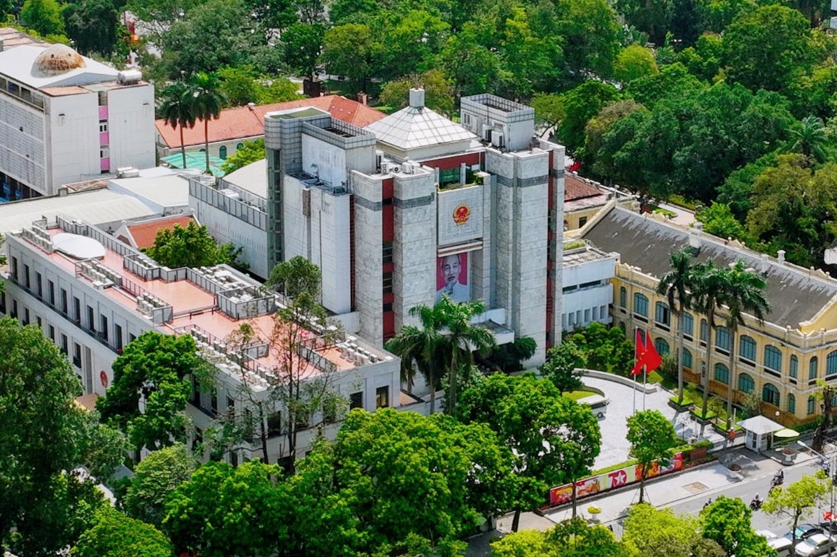 Hanoi réduit 5 départements après avoir rationalisé son appareil