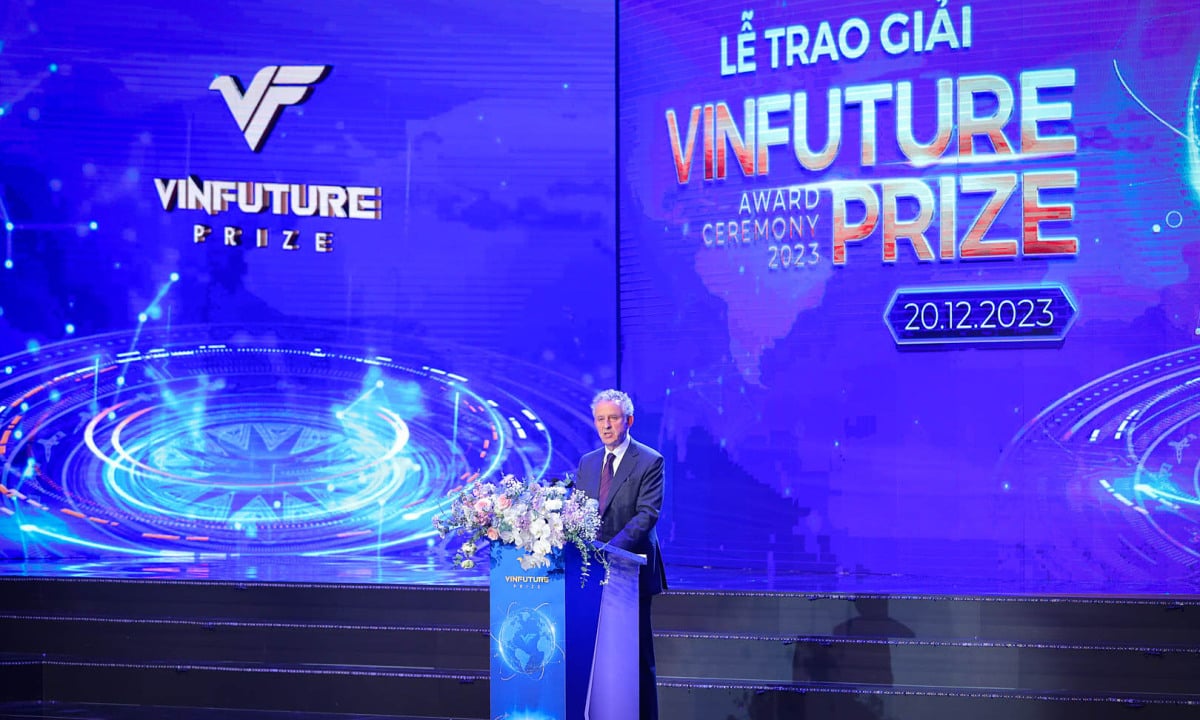 Chủ tịch hội đồng VinFuture: 'Nhà khoa học Việt sánh ngang thế giới'