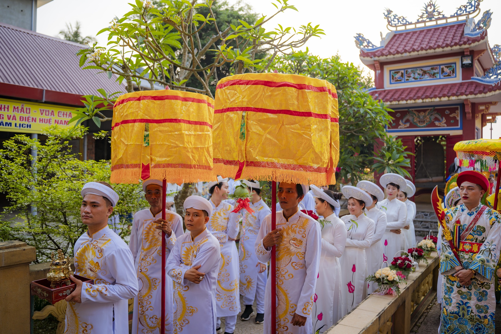 Cận cảnh lễ hội Điện Huệ Nam ở Huế  - Ảnh 8.