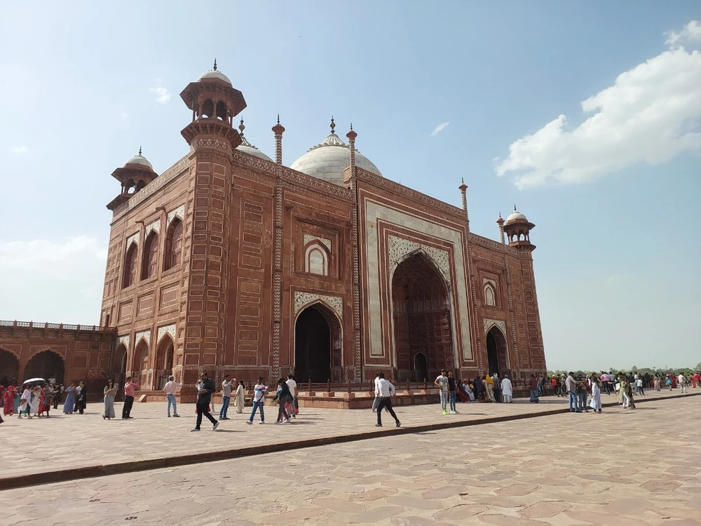 taj4.jpg