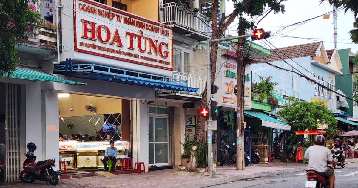 Hoa Tung - famous gold shop in Quang Ngai was fined for trading foreign currency