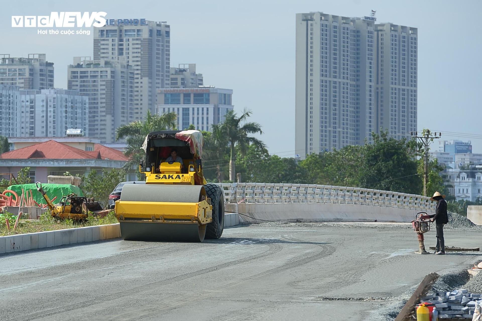 Overview of the nearly 750 billion VND route in Hanoi expected to open to traffic at the end of this year - 8