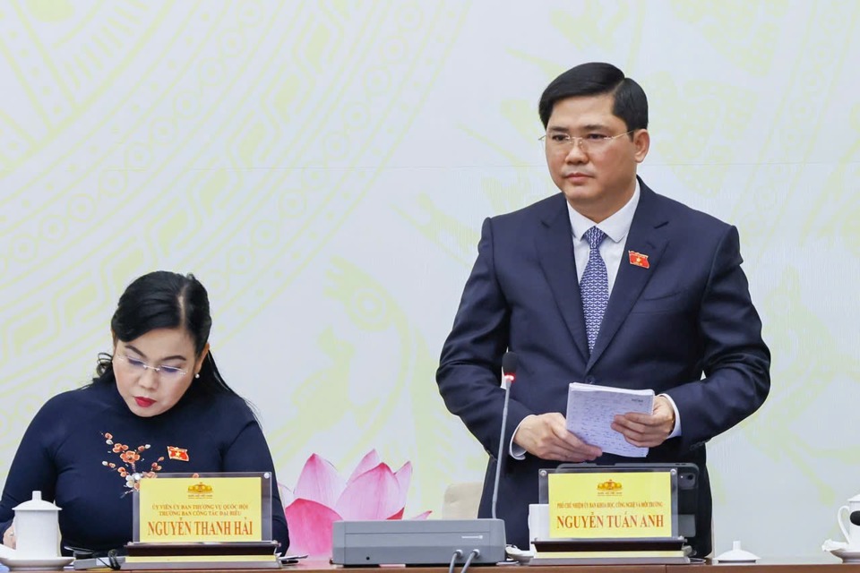 Deputy Chairman of the Committee for Science, Technology and Environment Nguyen Tuan Anh said that the Electricity Law Project (amended) is important content.