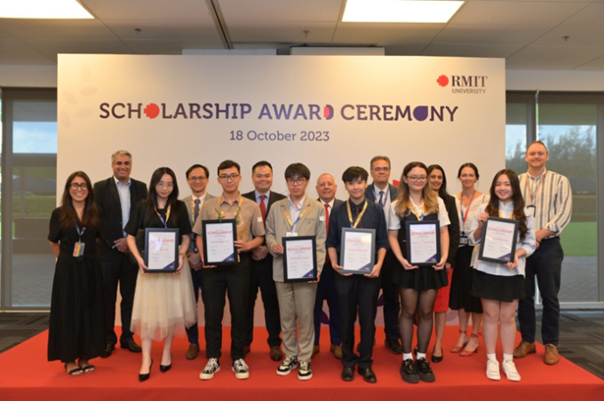 Các học sinh từng nhận học bổng của RMIT. Ảnh: RMIT