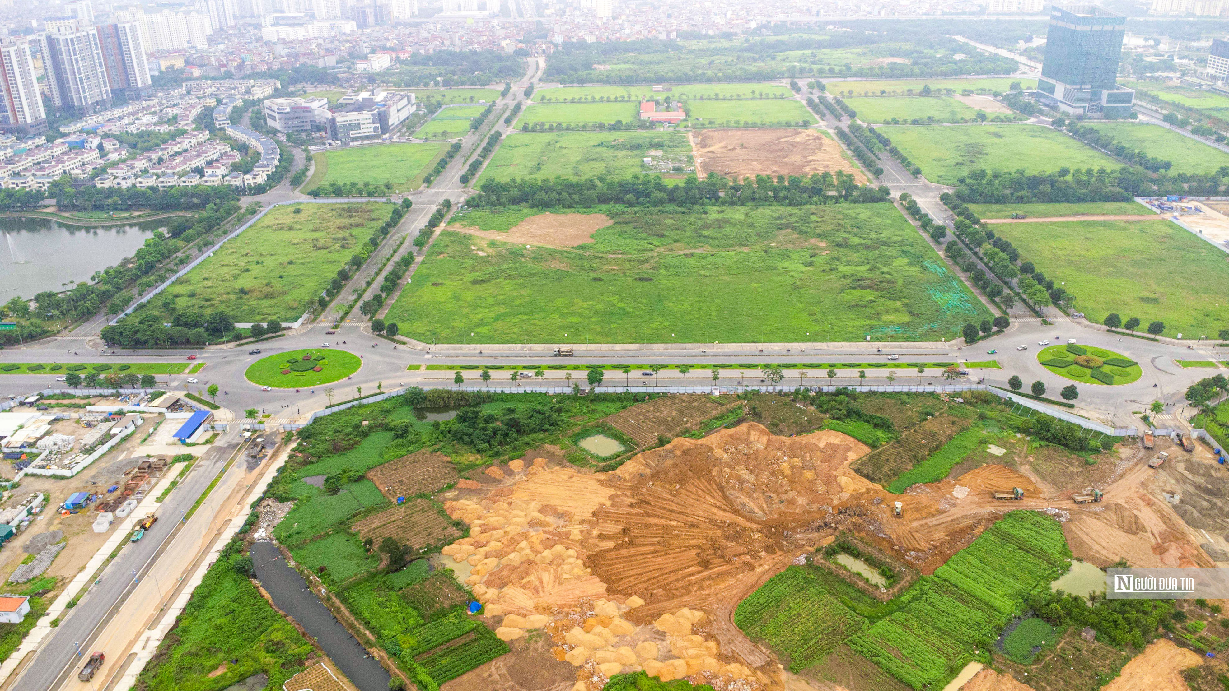 Immobilier - Aperçu de 2 terrains sélectionnés pour construire 36 sièges de ministères et d'antennes (Image 2).