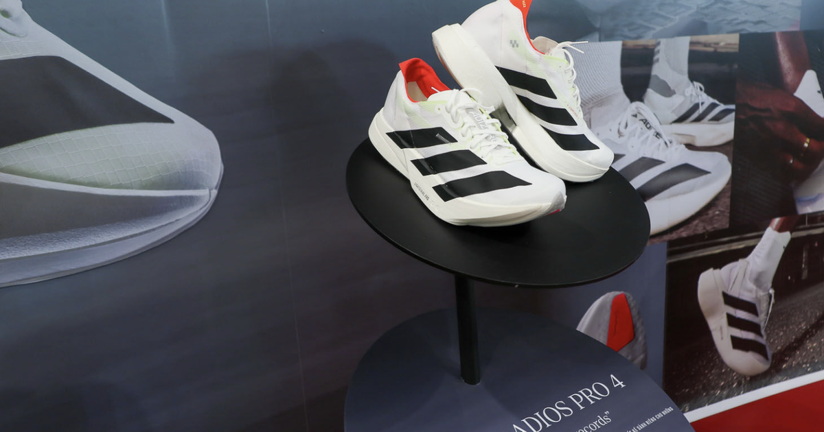 Adidas lanza zapatillas de running profesionales con tecnología de 'retorno de energía' en Vietnam