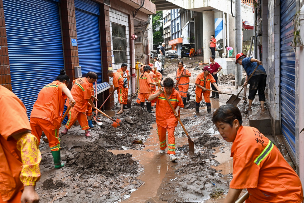 Chủ tịch Trung Quốc cảnh báo  nghiêm trọng về lũ lụt trong nước - Ảnh 3.