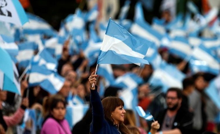 Millones de votantes argentinos listos para primarias presidenciales