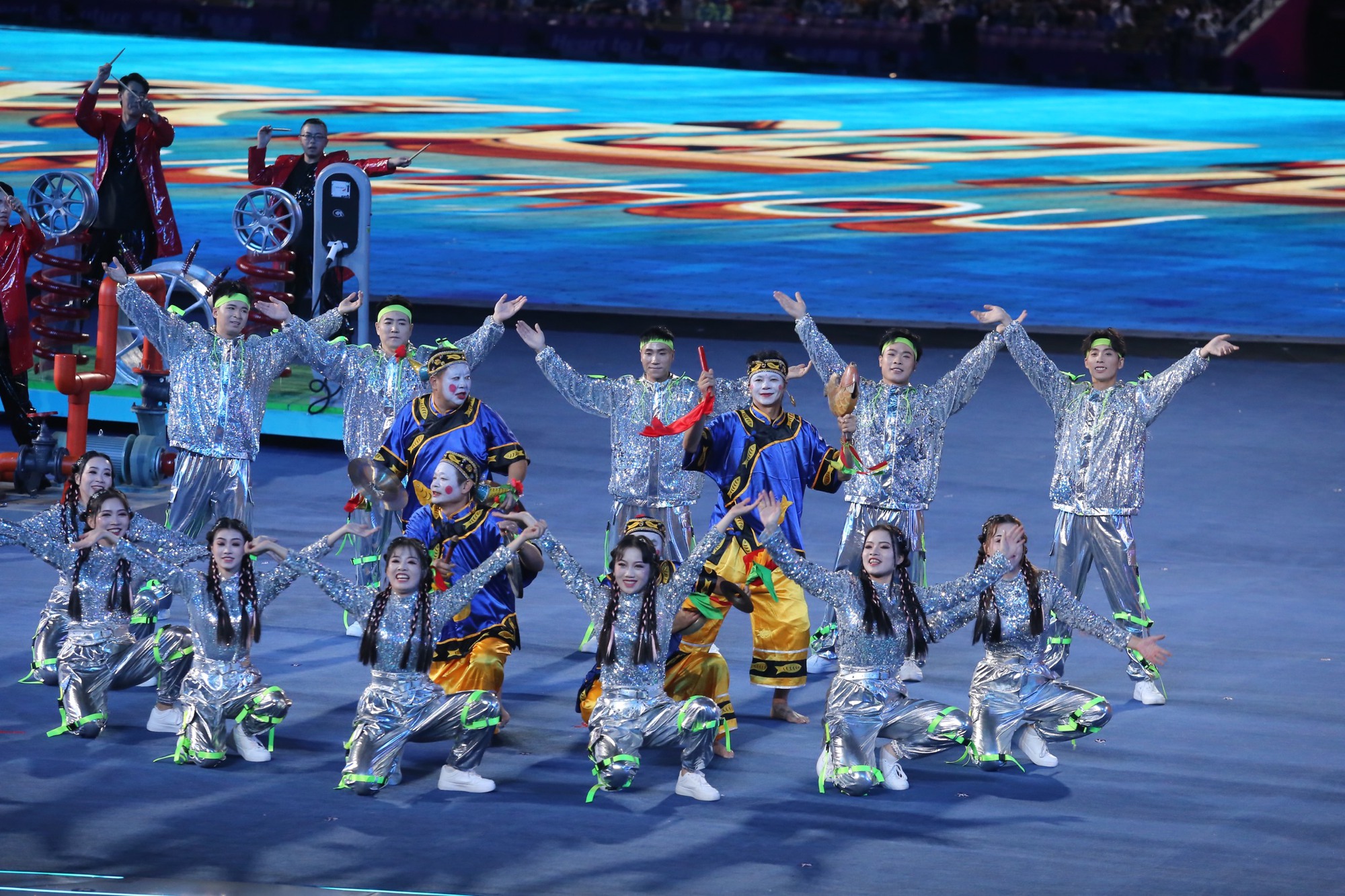 Khai mạc ASIAD 19: Từ trái tim đến trái tim, hướng về châu Á - Ảnh 25.