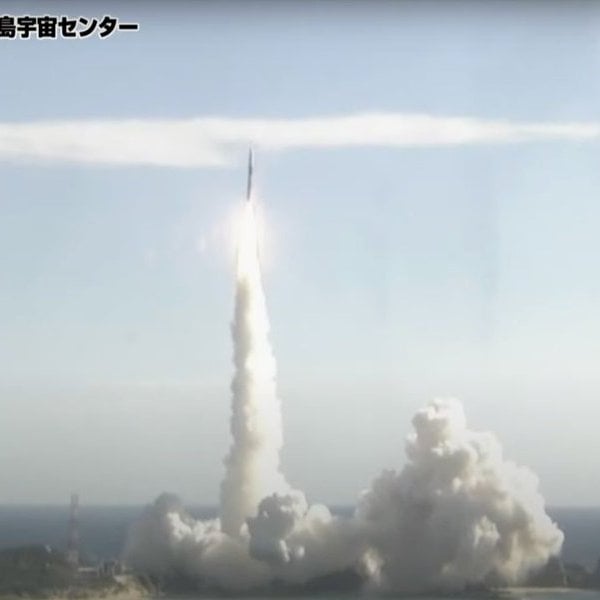 Le Japon lance un satellite d'observation des rayons X et un atterrisseur lunaire