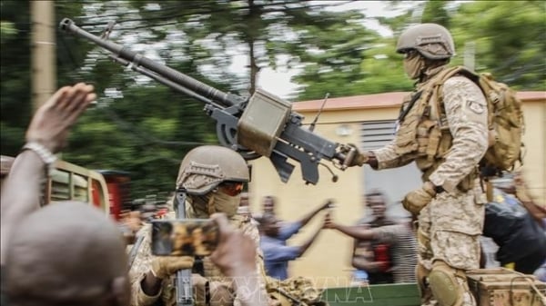 Militantes de Al Qaeda afirman haber capturado una base militar en el norte de Mali