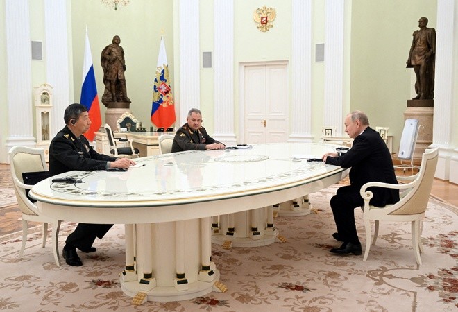 Tin thế giới 17/4: Tướng Trung Quốc gặp ông Putin bàn chuyện gì? Thủ lĩnh IS bị Mỹ tiêu diệt, tại sao Myanmar ân xá 3.000 người?