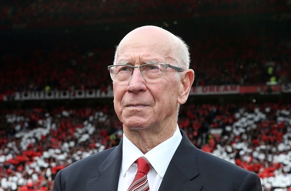 Huyền thoại bóng đá Bobby Charlton qua đời