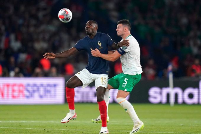 Marcus Thuram (left) plays in the France - Ireland match on the evening of September 7. Photo: LP