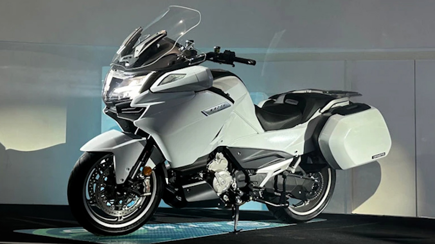 2024 CFmoto 1250tr g launched with price nearly 500 million dong model 1