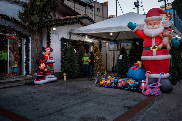 President Maduro announces early Christmas celebrations "with peace, happiness and safety"