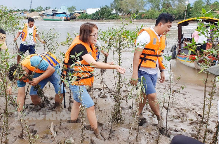 Focus on developing green tourism