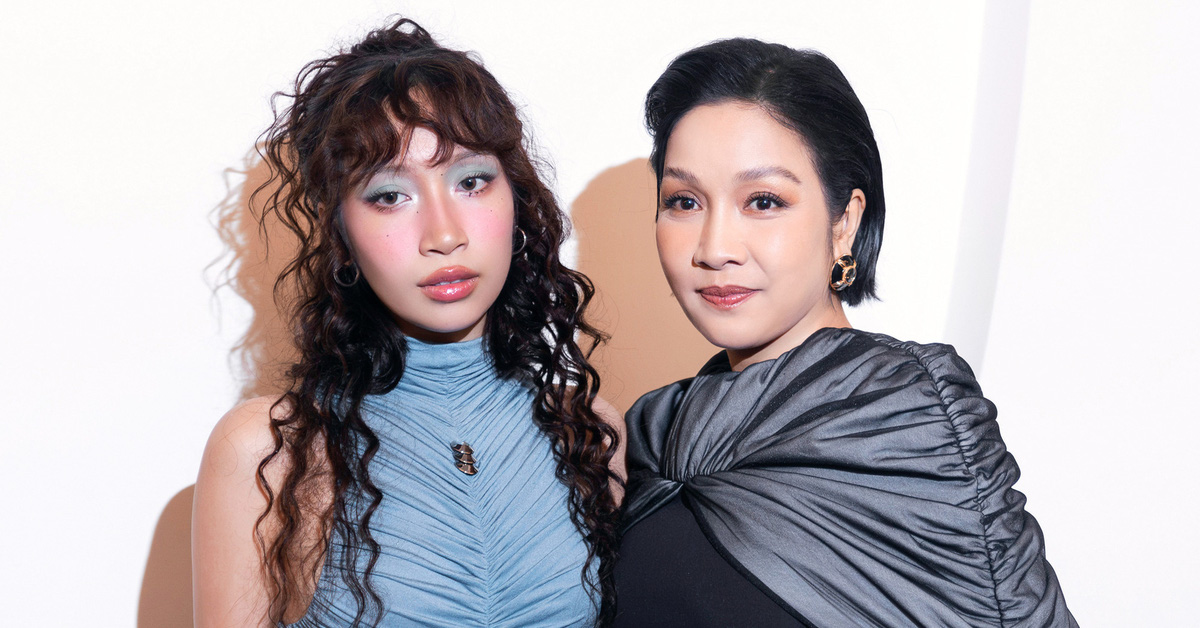 Designer Cuong Dam holds a fashion exhibition combining sculpture, Vietnamese stars love it