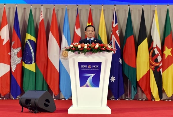 Stellvertretender Premierminister Tran Luu Quang nimmt an China-Südasien-Expo und Import- und Exportmesse Kunming teil