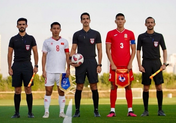 En un partido amistoso, la selección vietnamita perdió por poco ante Kirguistán.